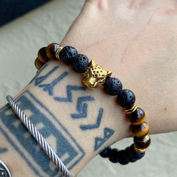 Black lava rock & tiger eye panther bead bracelet - Picture 10 of 12